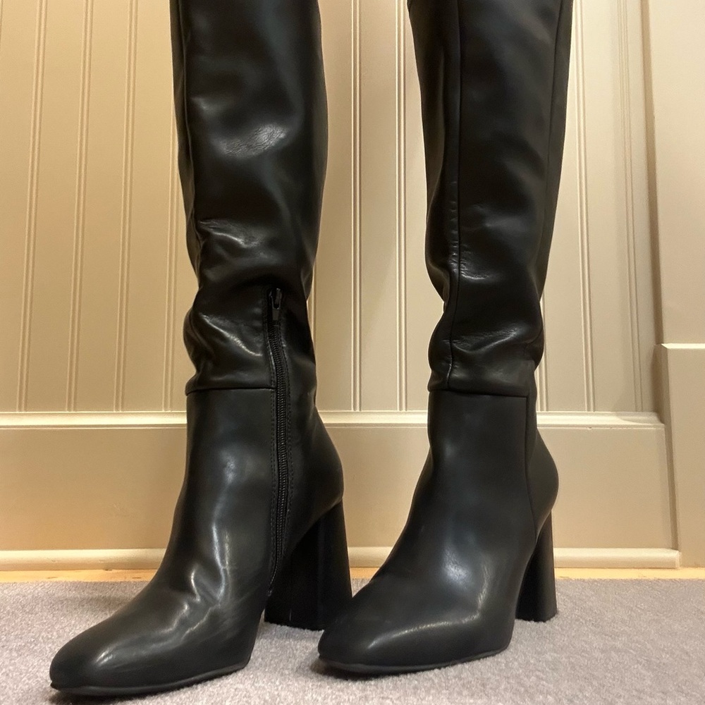 Elegant Black Women's Boots